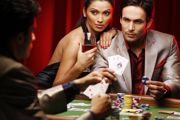Meja blackjack dealer langsung totodana dengan studio sinematik